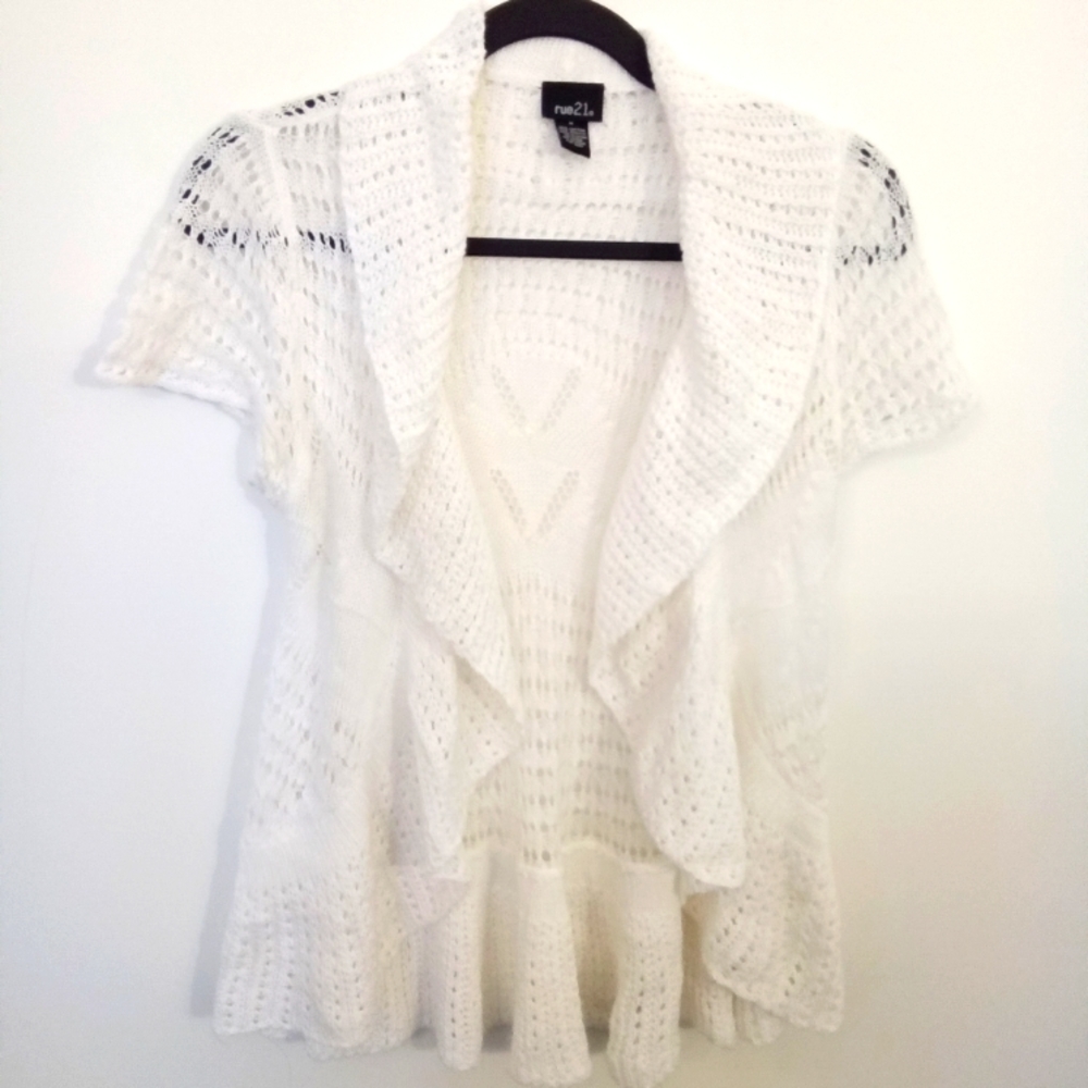 Rue 21 Women's White Ruffled Edge Open Knit Cocoon Sweater Small